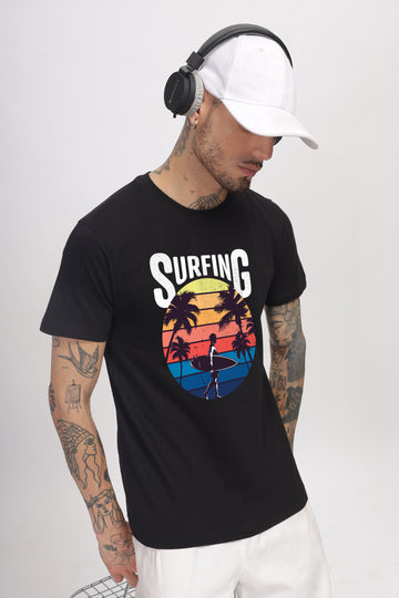 SURFING GRAPHIC BLACK T-SHIRT