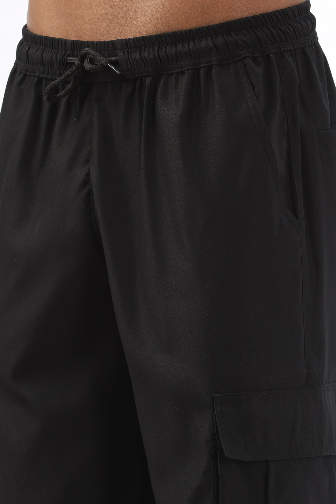 BLACK LOOSE FIT CARGO PANT