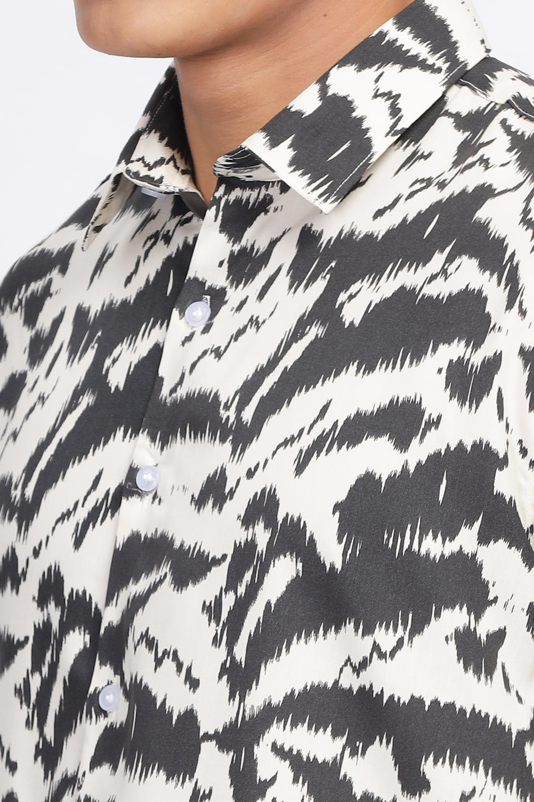 ZEBRA BLACK & WHITE SHIRT